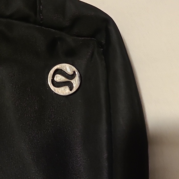 Everywhere Belt Bag Black Lululemon Adjustable Zippers Crossbody Waist - Picture 2 of 12